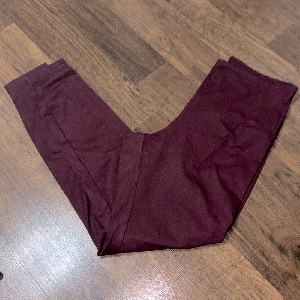 NWT Butter Soft Leggings - cassis